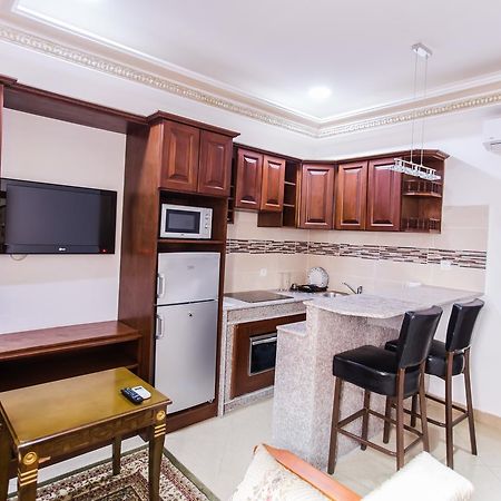 Residence Hoteliere Le Jomonia 利伯维尔 外观 照片