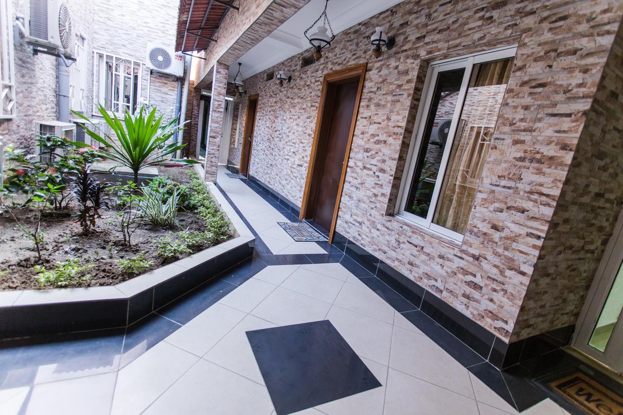 Residence Hoteliere Le Jomonia 利伯维尔 外观 照片