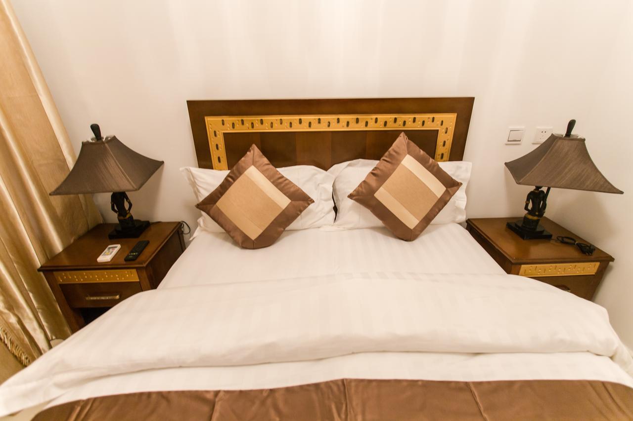Residence Hoteliere Le Jomonia 利伯维尔 外观 照片