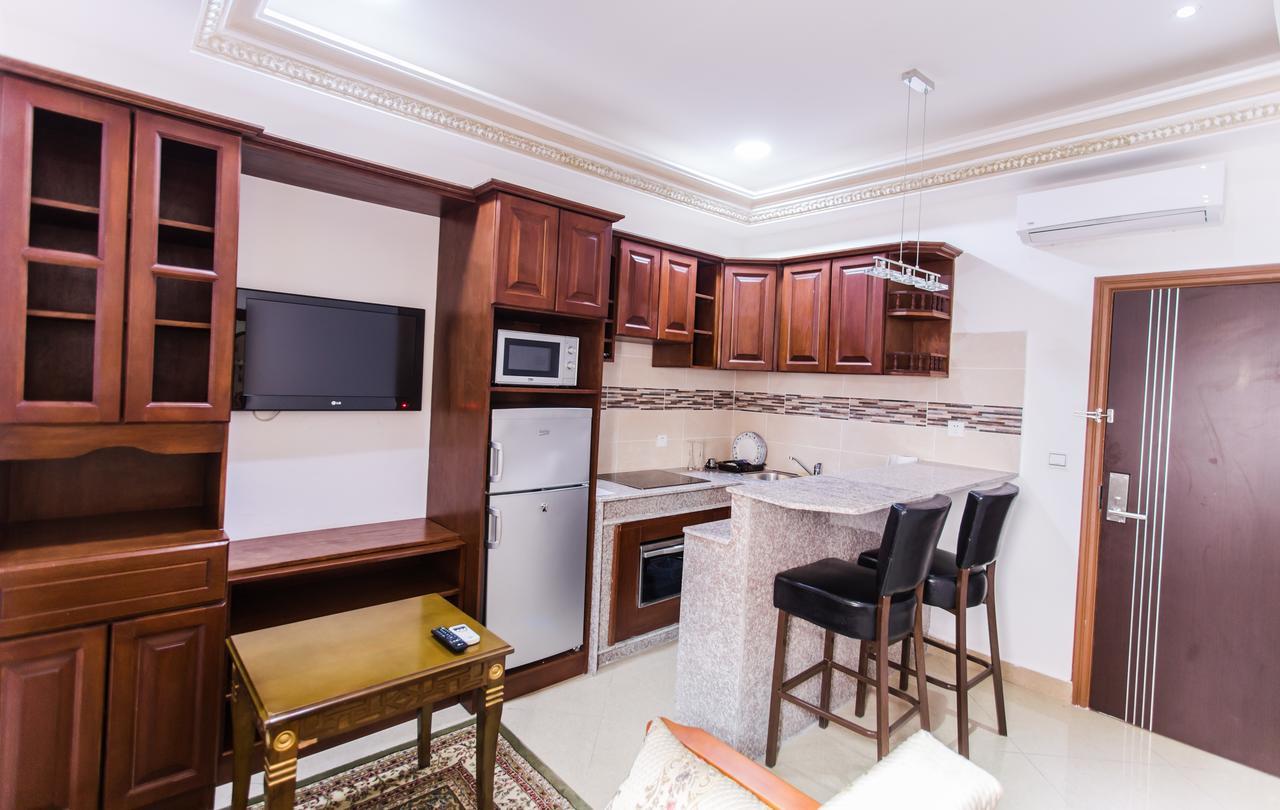 Residence Hoteliere Le Jomonia 利伯维尔 外观 照片