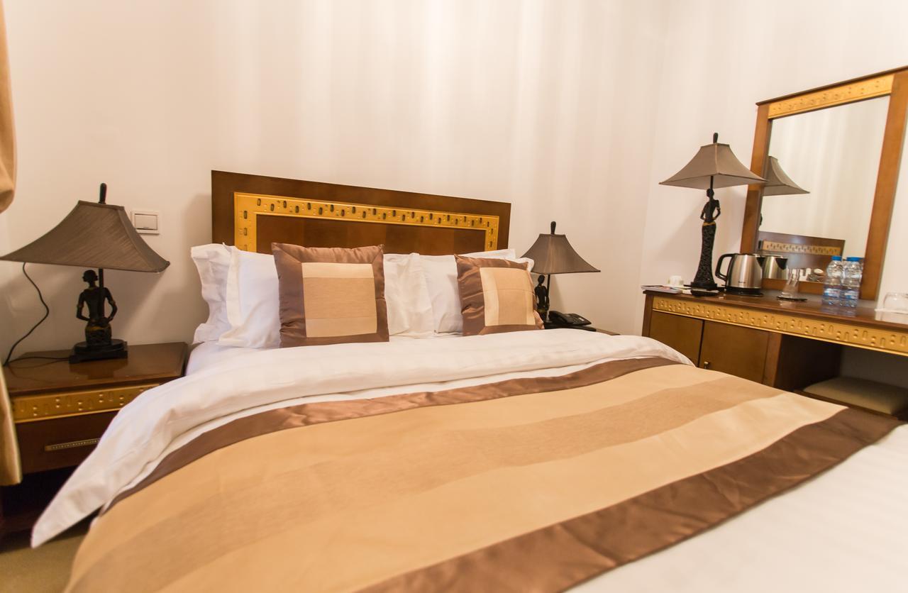 Residence Hoteliere Le Jomonia 利伯维尔 外观 照片