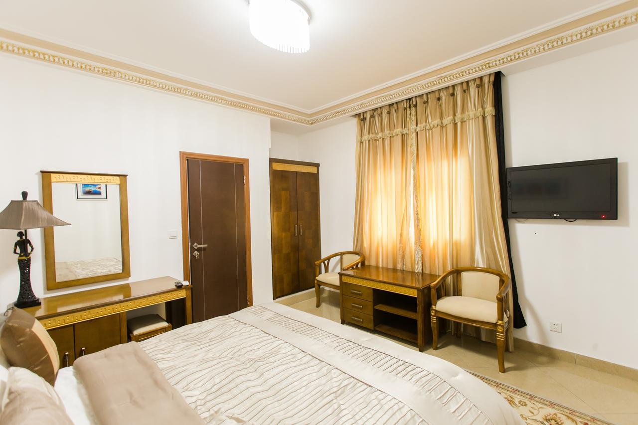 Residence Hoteliere Le Jomonia 利伯维尔 外观 照片