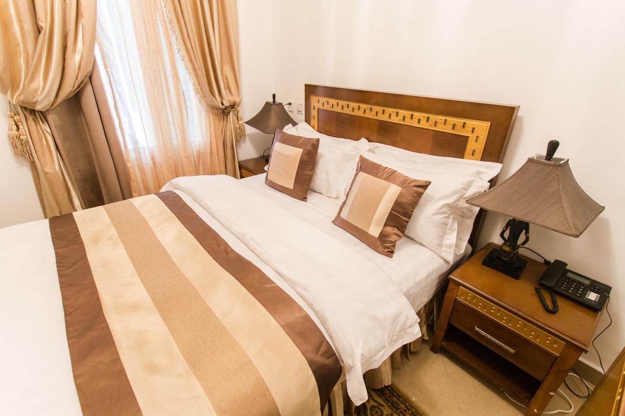 Residence Hoteliere Le Jomonia 利伯维尔 外观 照片