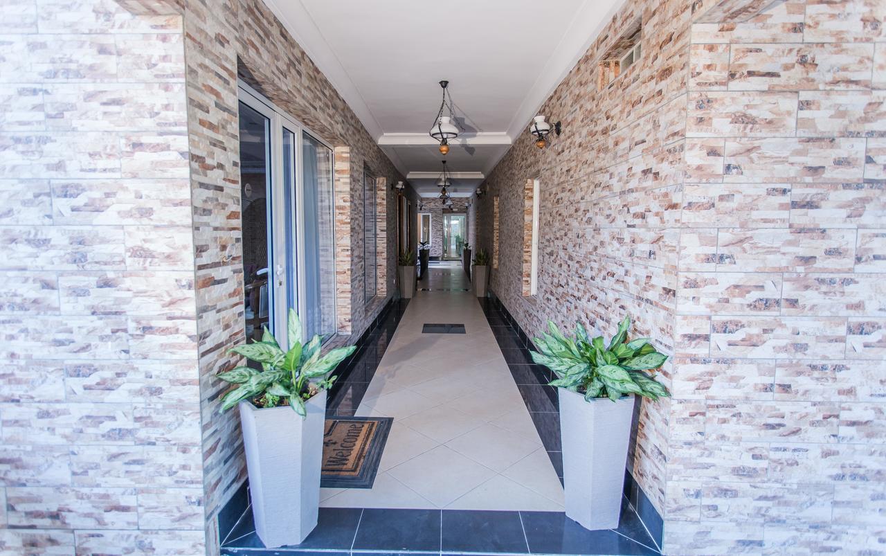 Residence Hoteliere Le Jomonia 利伯维尔 外观 照片