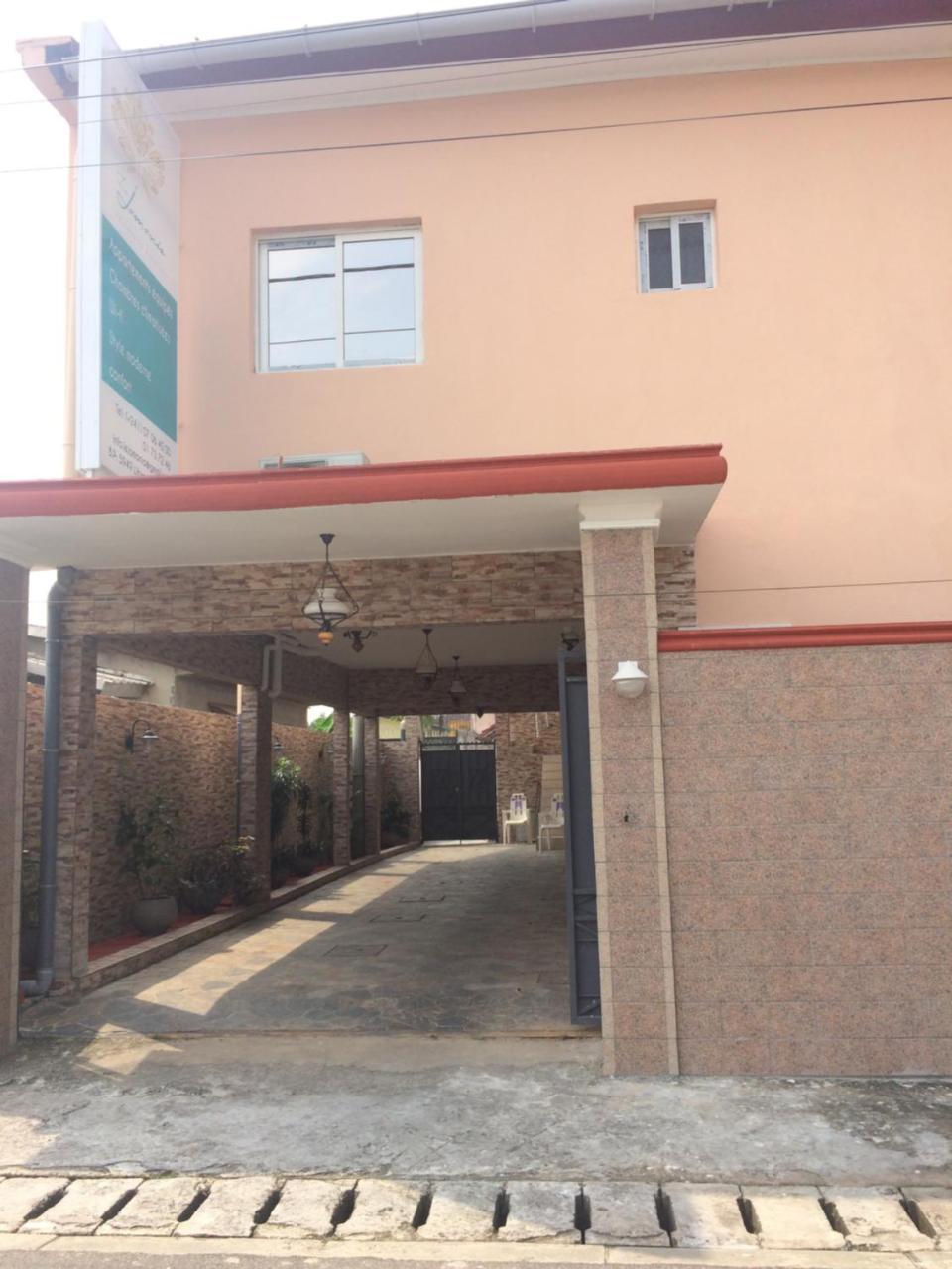 Residence Hoteliere Le Jomonia 利伯维尔 外观 照片